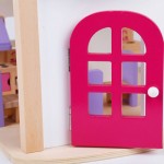 Pink House - Casuta de joaca cu mobilier din lemn inclus  cu doua nivele 